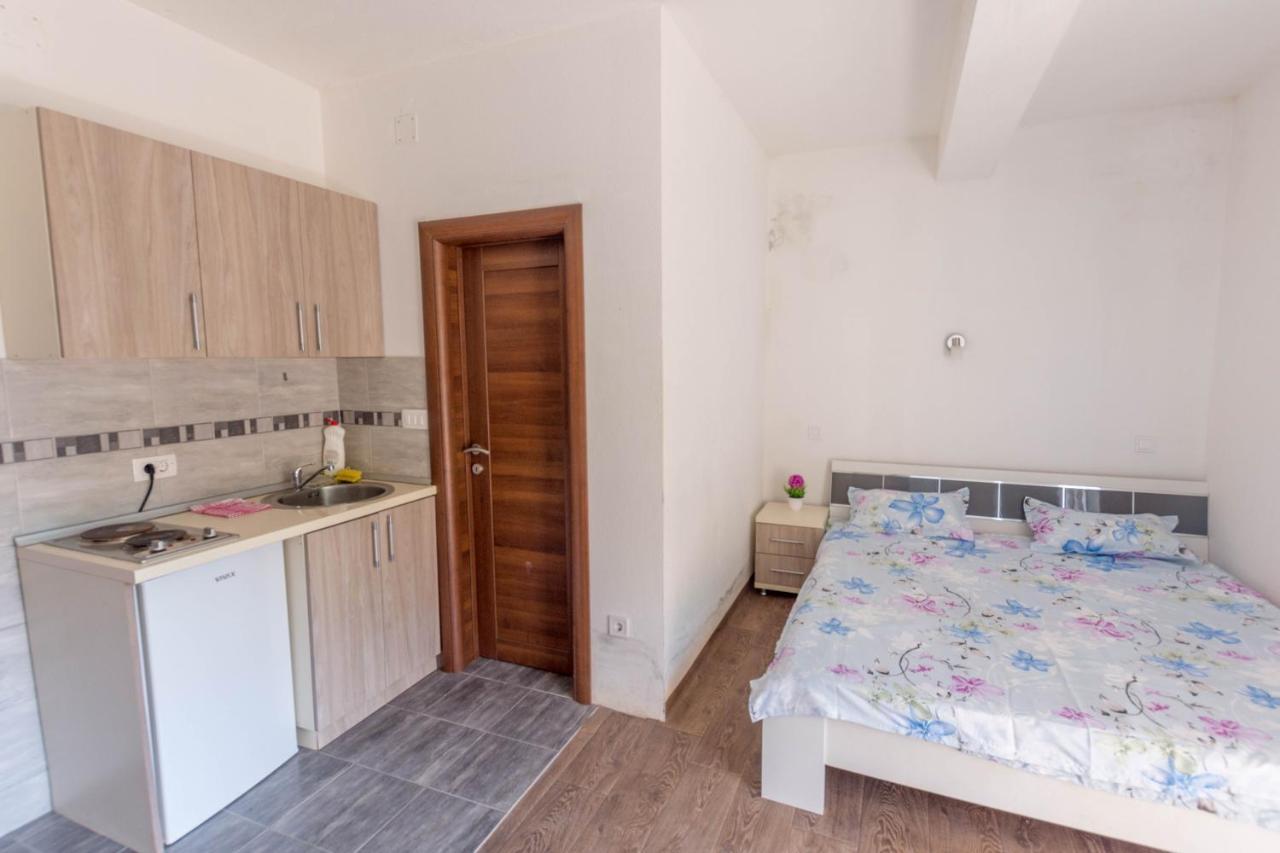 Elena Apartment