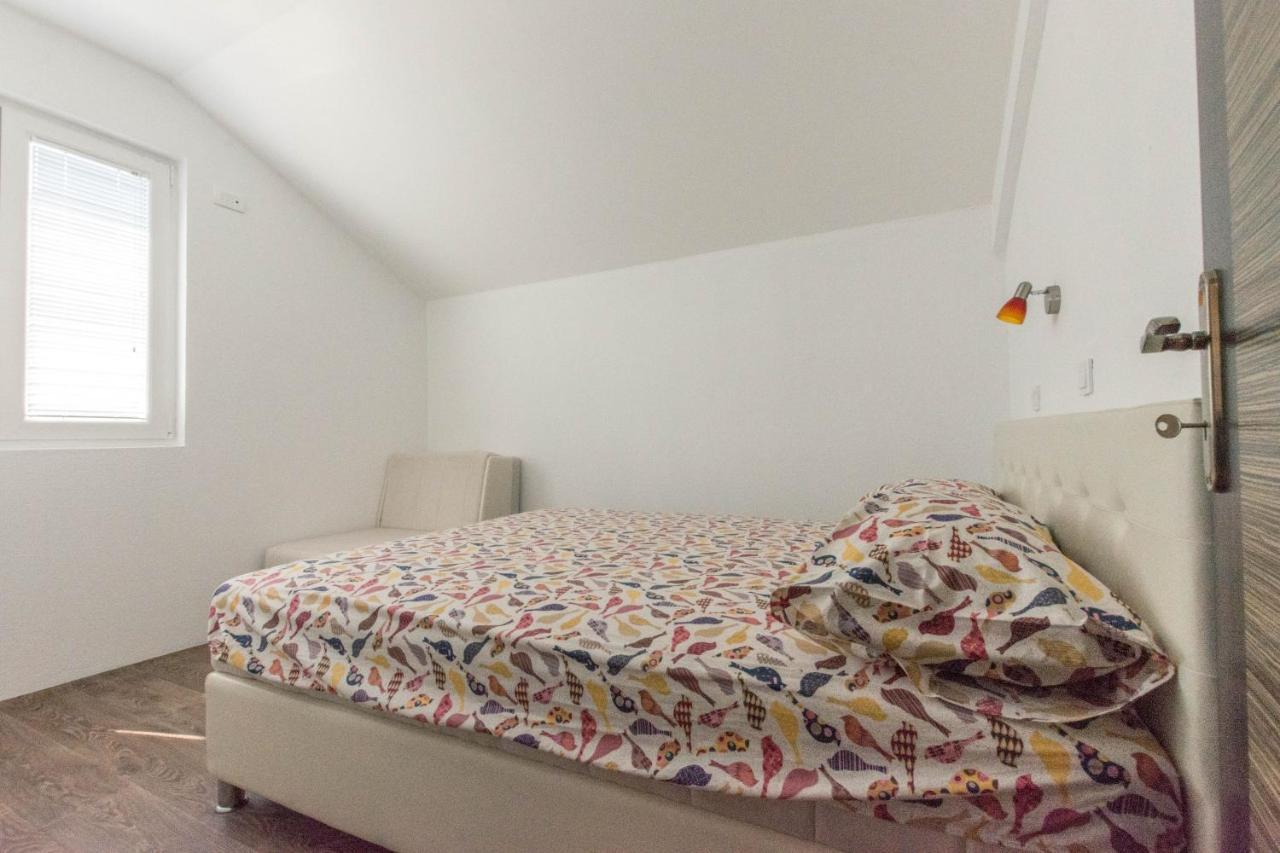Elena Apartment